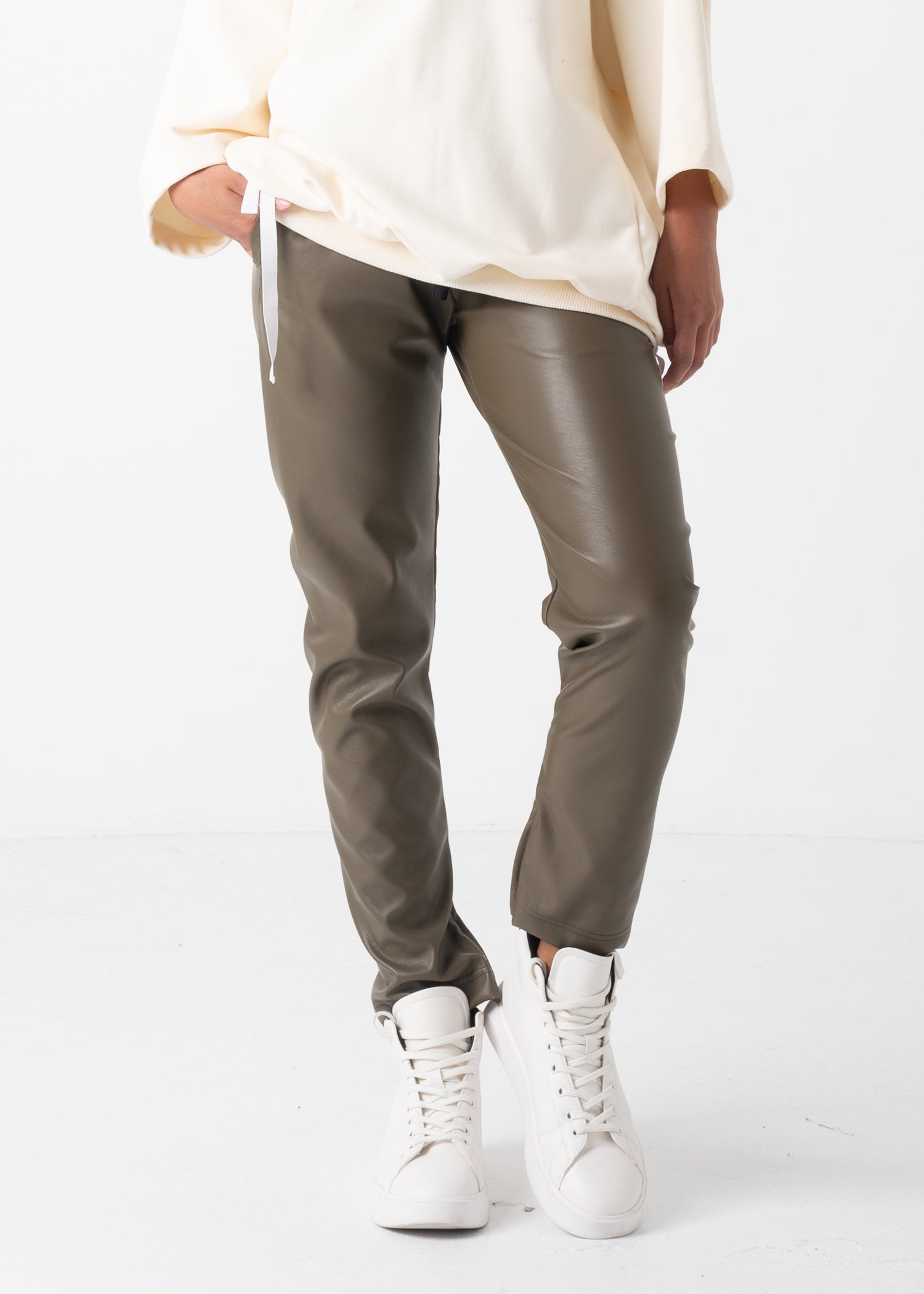 63 KYRA SKINNY TROUSERS / VEGAN LEATHER - C11