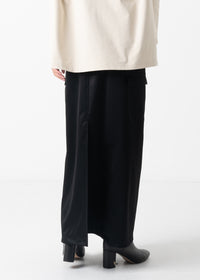 34 KHLOE LONG CARGO SKIRT / SILKY SATIN JERSEY - C11