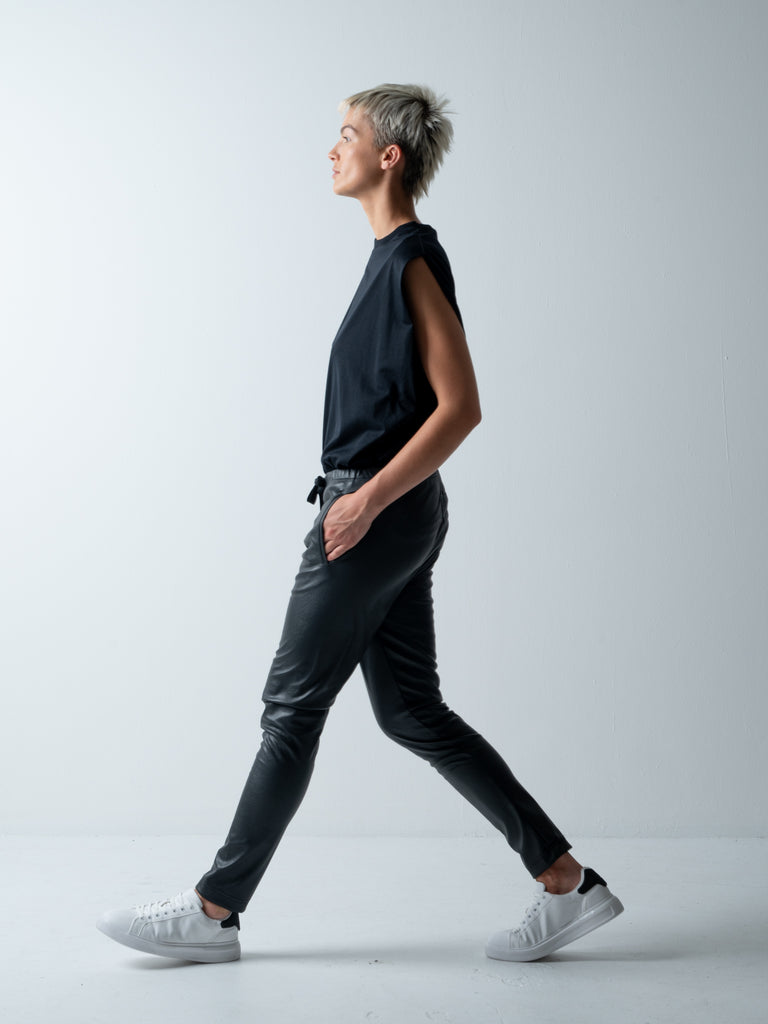 ELLY TROUSERS / VEGAN LEATHER - C8